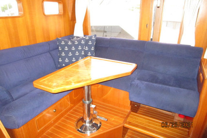 Symbol "45" Pilothouse