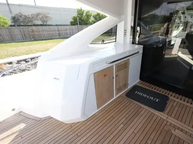 Sunseeker Predator