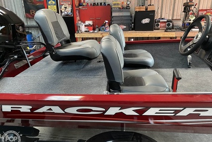 Bass Tracker Pro Boats 160