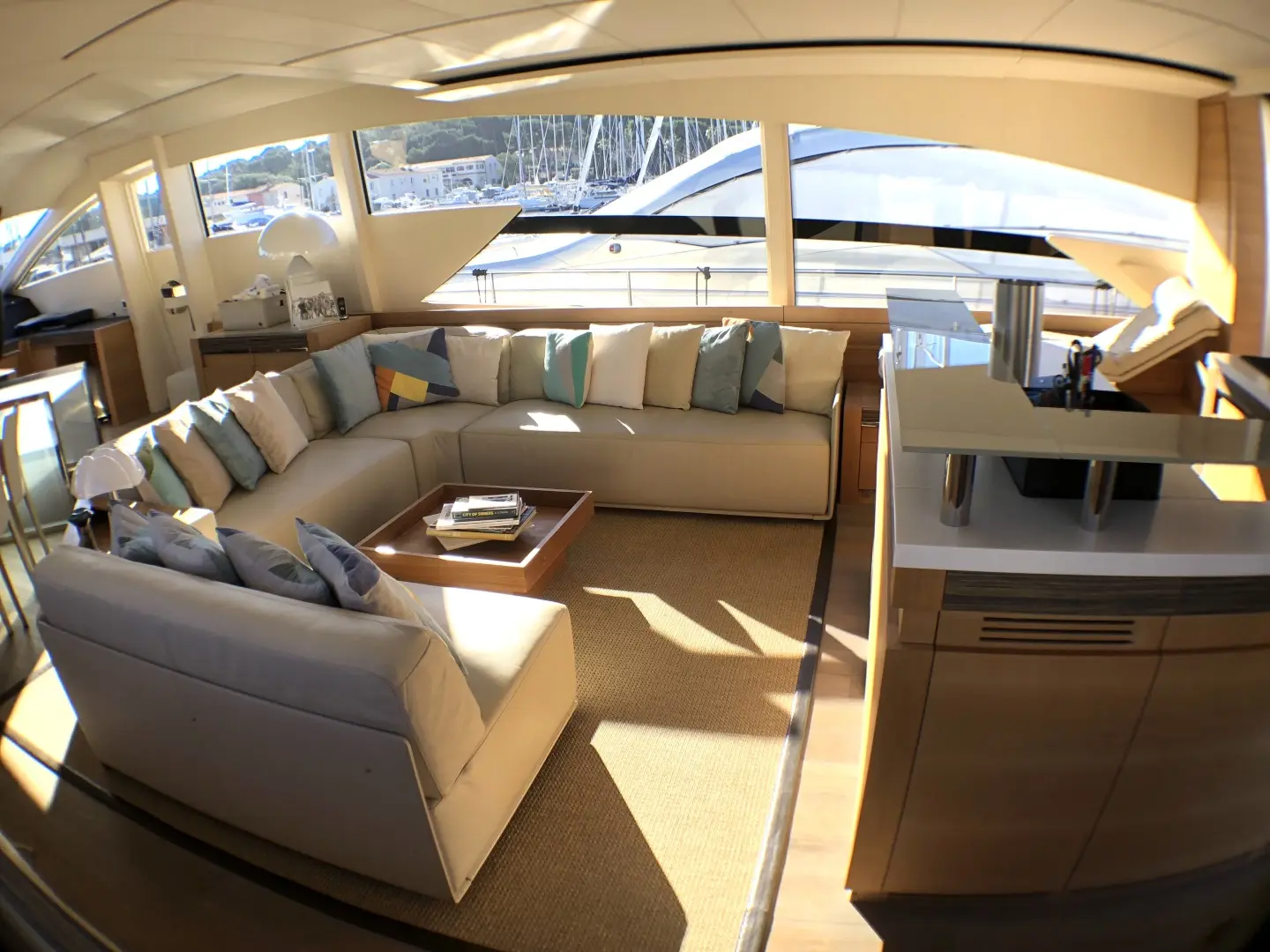 2012 Pershing 92