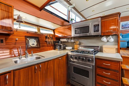 Chris Craft 57 Constellation