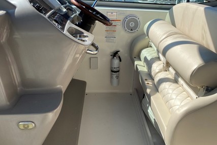 Chaparral 330 Signature