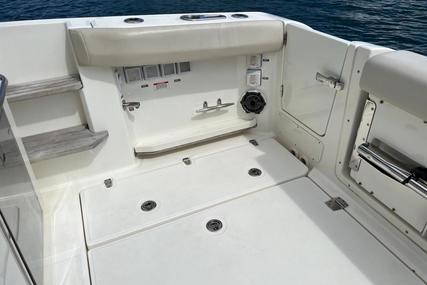 Boston Whaler 350 Realm