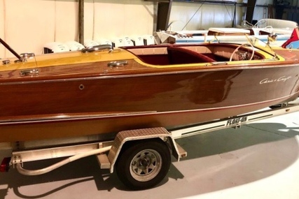 Chris Craft Riviera