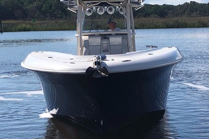 Hydra Sports 3400 Center Console