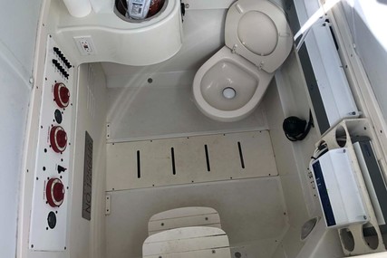 Hydra Sports 3400 Center Console