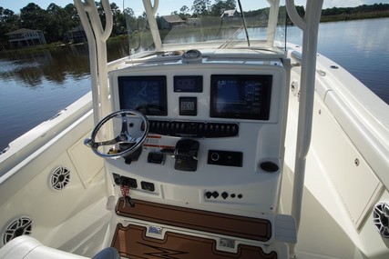 Hydra Sports 3400 Center Console