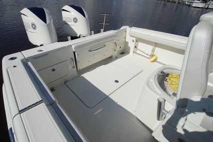 Hydra Sports 3400 Center Console