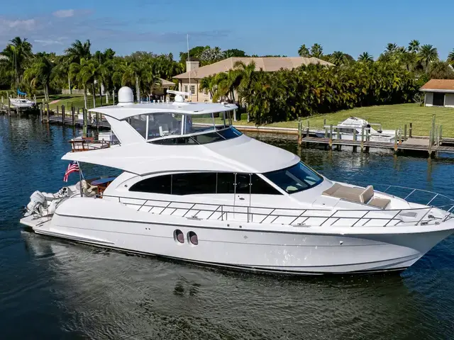 Hatteras M60 Motor Yacht