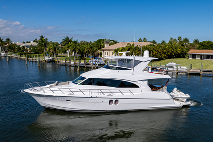 Hatteras M60 Motor Yacht