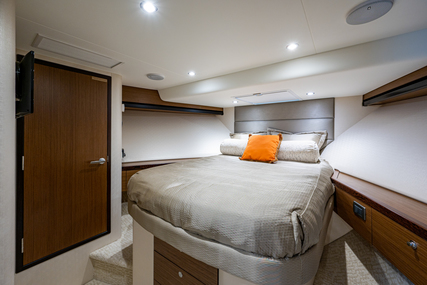 Hatteras M60 Motor Yacht