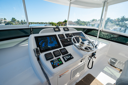 Hatteras M60 Motor Yacht