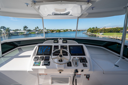 Hatteras M60 Motor Yacht