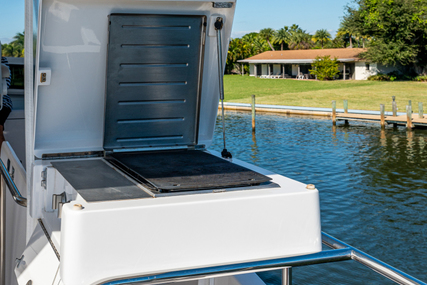 Hatteras M60 Motor Yacht