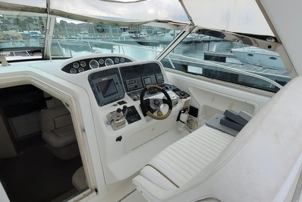 Sea Ray 370 Express