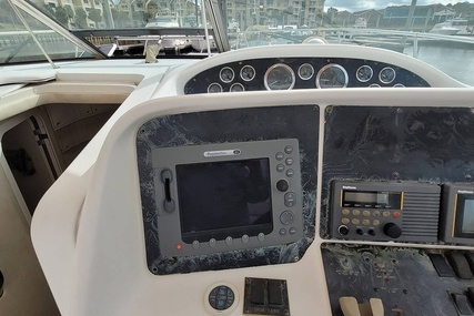 Sea Ray 370 Express