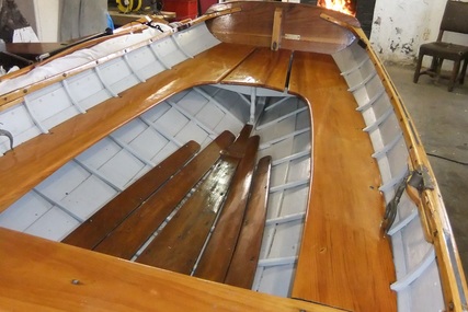 Custom Boats Whitehall Skiff