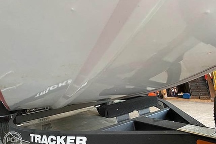 Bass Tracker Pro Boats 160