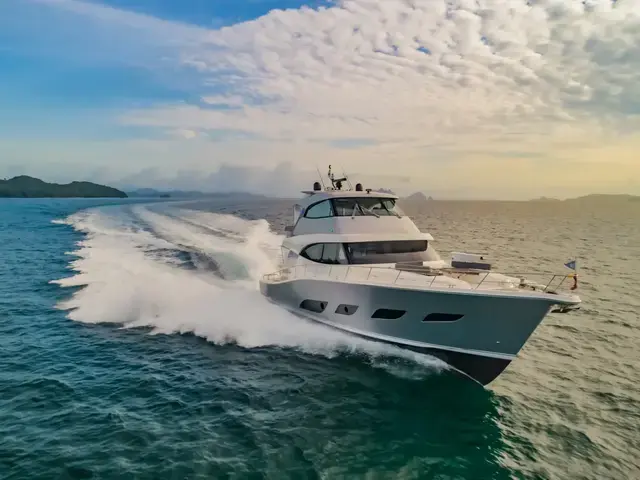 Riviera 68 Sport Motor Yacht