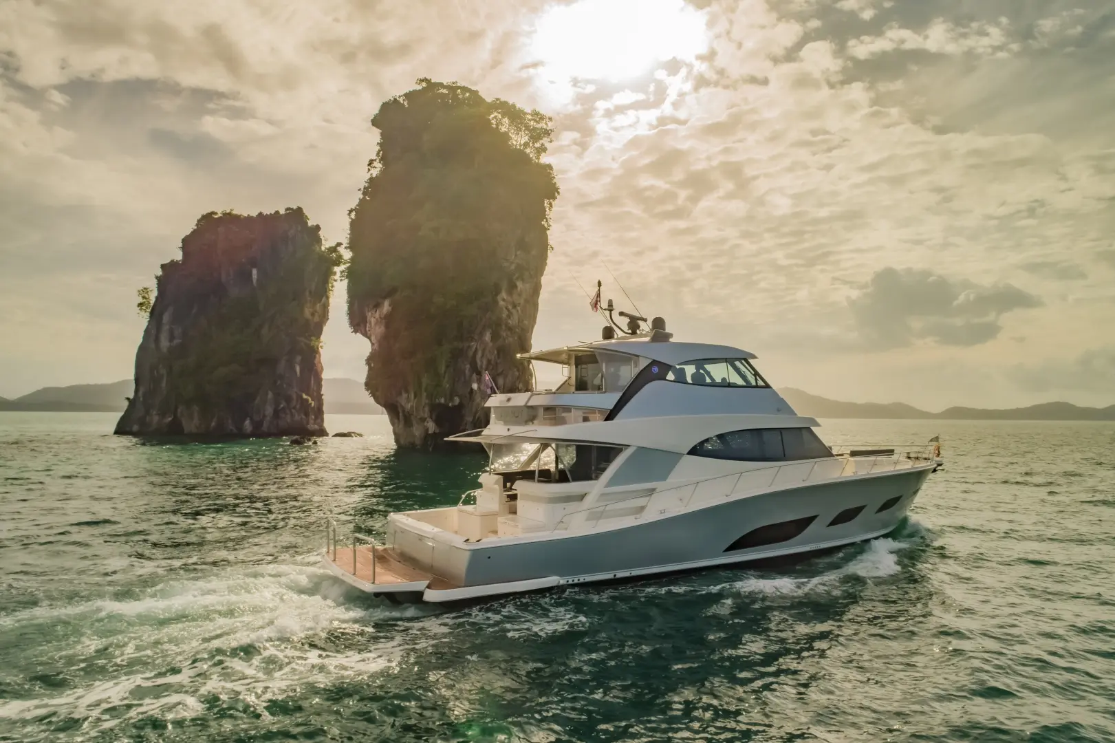 2019 Riviera 68 sports motor yacht