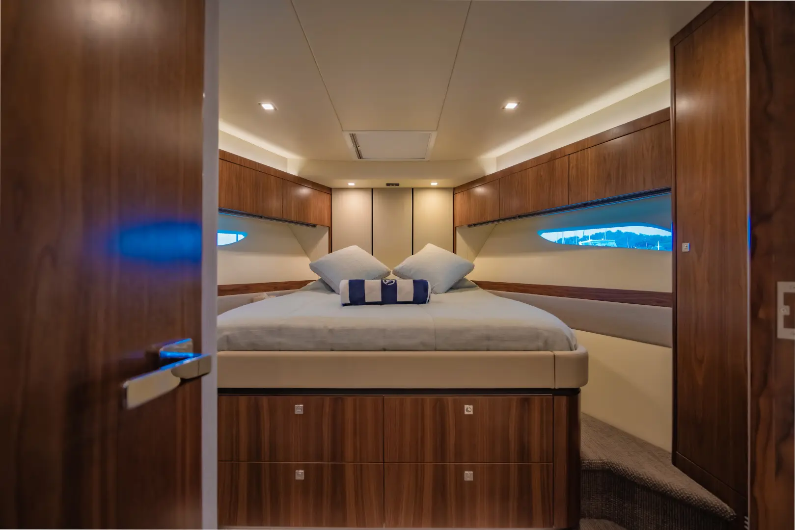 2019 Riviera 68 sports motor yacht