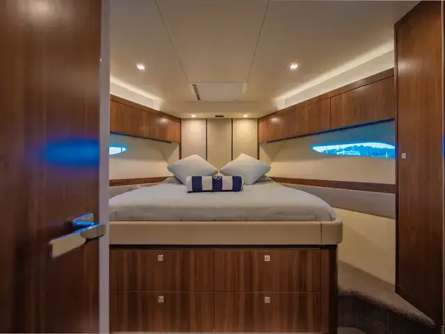 Riviera 68 Sport Motor Yacht