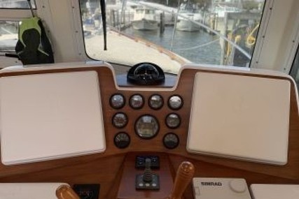 Northern Bay 38