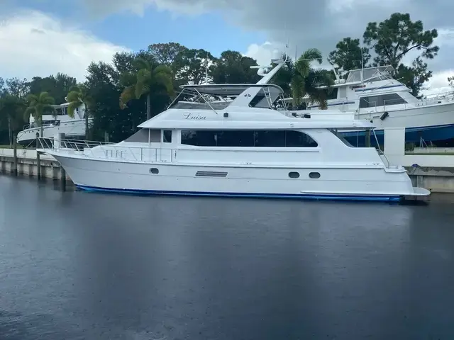 Hatteras Motor yacht flybridge