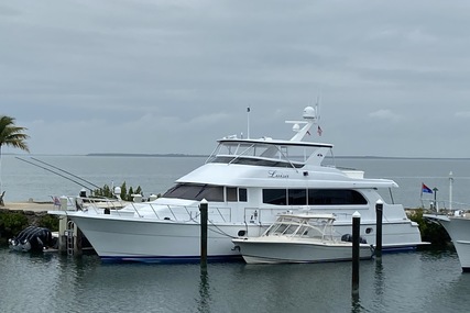 Hatteras Motor yacht flybridge