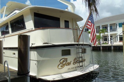 Hatteras Flush Deck Flybridge Motor Yacht