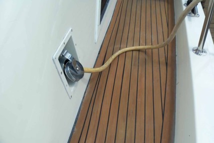 Hatteras Flush Deck Flybridge Motor Yacht