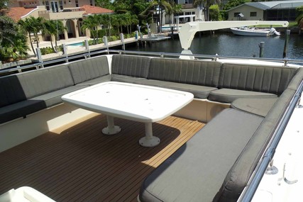 Hatteras Flush Deck Flybridge Motor Yacht