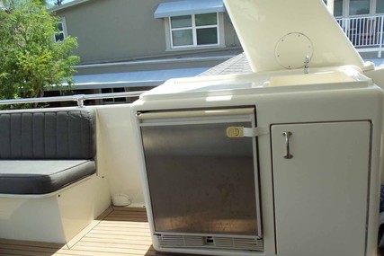 Hatteras Flush Deck Flybridge Motor Yacht