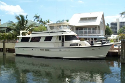 Hatteras Flush Deck Flybridge Motor Yacht