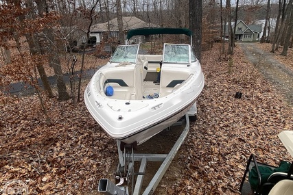 Chaparral 240 SSi