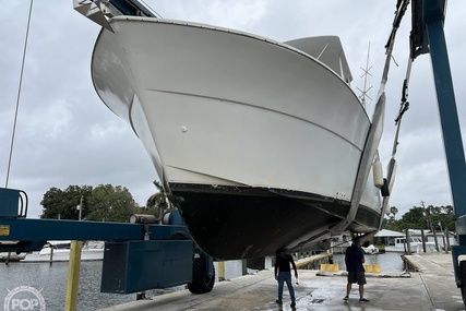 Chris Craft 422 Commander