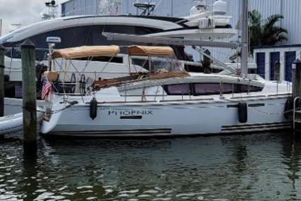 Jeanneau 44 Deck Salon