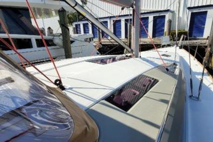 Jeanneau 44 Deck Salon