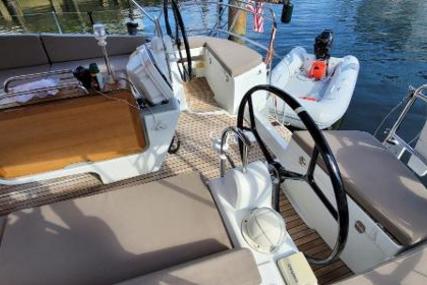 Jeanneau 44 Deck Salon