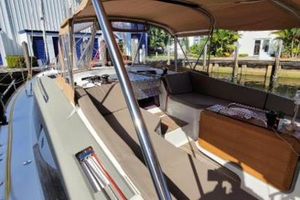 Jeanneau 44 Deck Salon