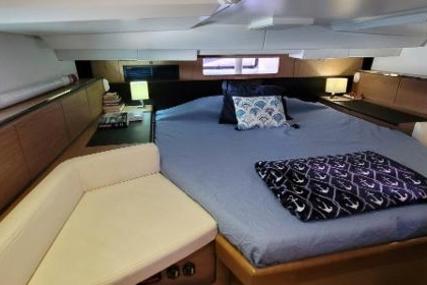 Jeanneau 44 Deck Salon