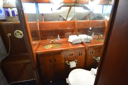 Pacemaker 74 Cockpit Motor Yacht