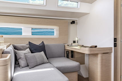 Beneteau Oceanis Yacht 54