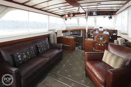 Matthews 42 FLYBRIDGE