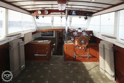 Matthews 42 FLYBRIDGE