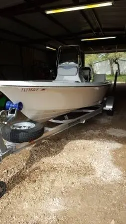 Boston Whaler 2000 Pure Bay