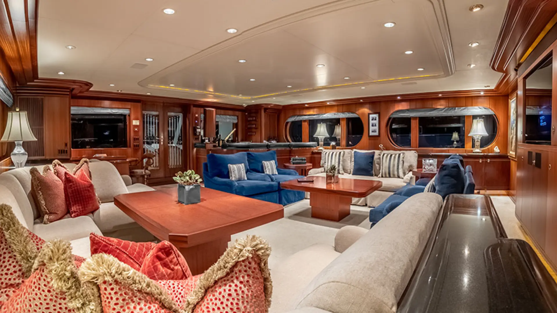 1992 Feadship 140