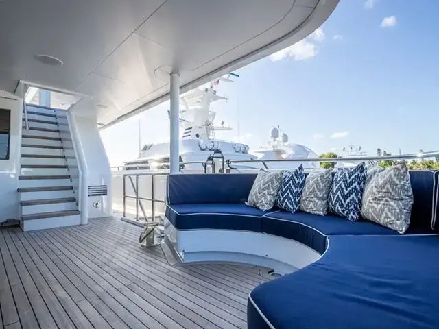 Feadship 140