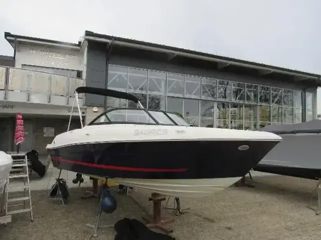 Bayliner VR4 Bowrider