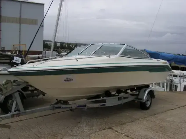 Sea Ray 180 CB